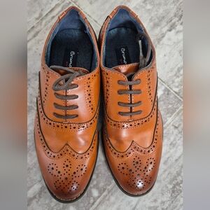 Elegant Tan Brogue Derby Shoes
